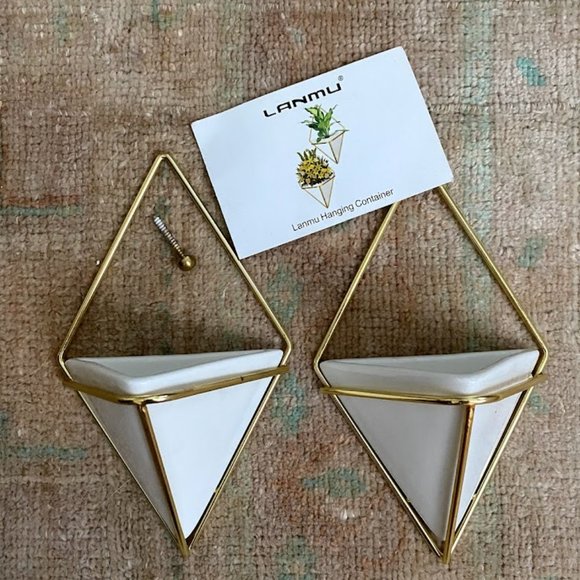Like New | Small Triangle Hanging Wall Planters - Picture 2 of 10